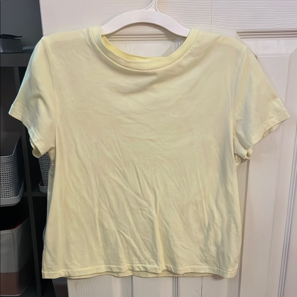 Universal Thread Yellow Crop Fitted T-Shirt